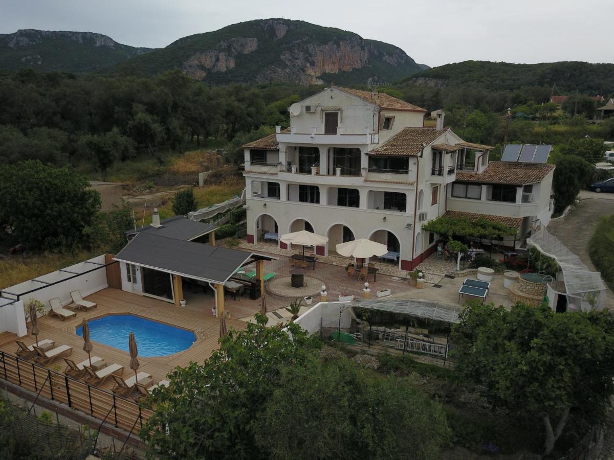 Villa Mike 105 Liapades Esterno foto